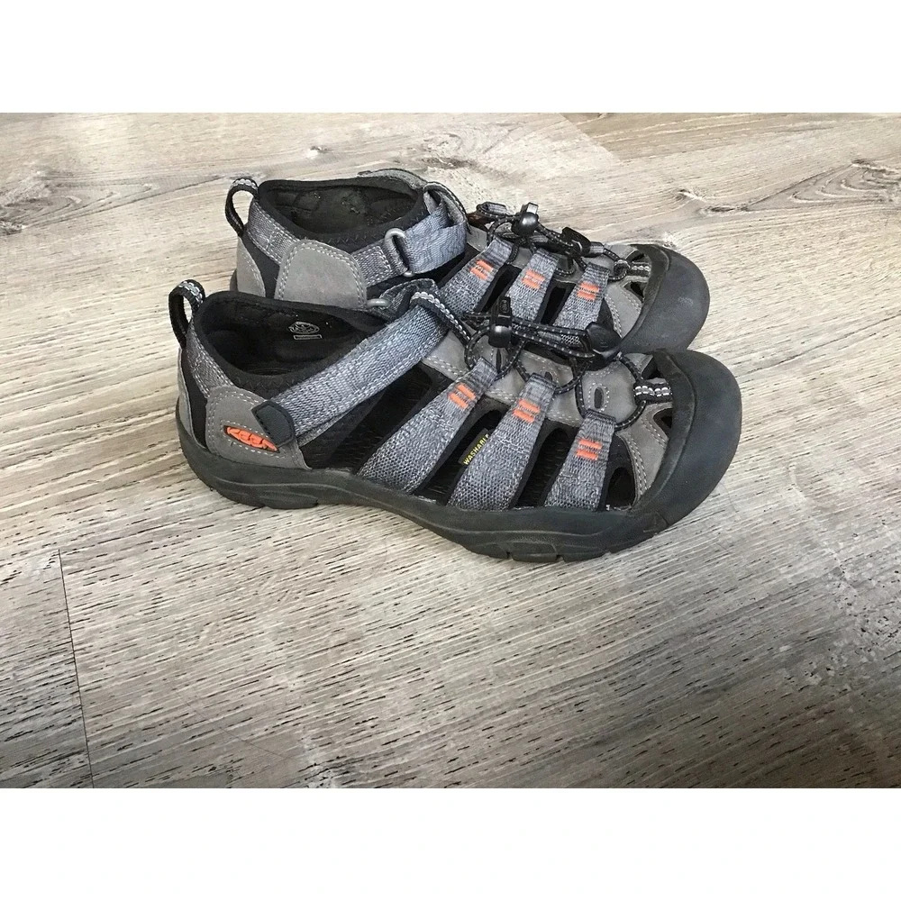 Keen Newport H2 Youth Size 4 Sandals Water Hiking Shoes Gray 1026277